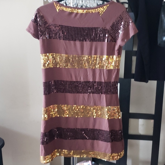 Dress - Picture 4 of 4